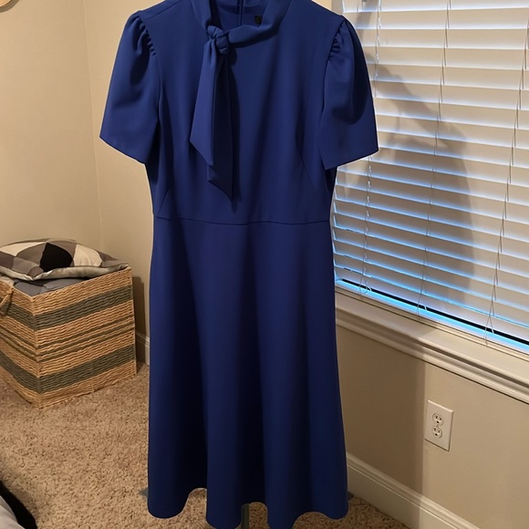 Ivy & Blue Neck Tie Short Sleeve Dress - Picture 4 of 13